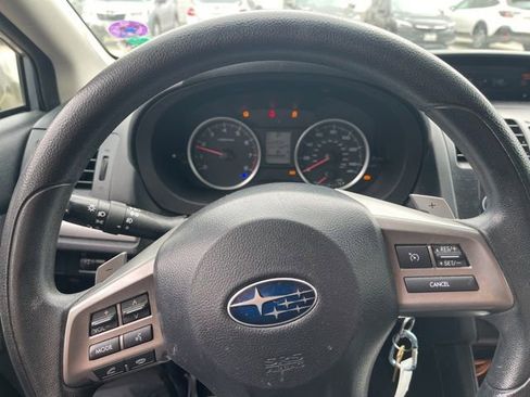 Used 2014 Subaru Crosstrek 2.0i Premium w/ Moonroof Package AWD/4WD image 9
