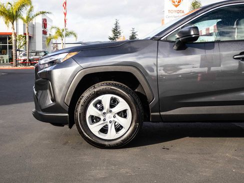 Used 2025 Toyota RAV4 LE image 5