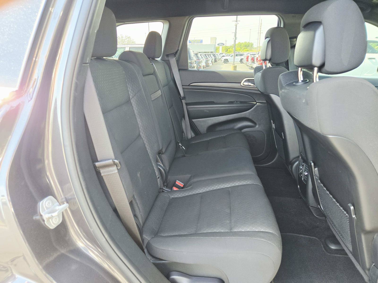 Used 2021 Jeep Grand Cherokee Laredo AWD/4WD image 15