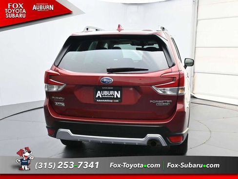Used 2023 Subaru Forester Touring AWD/4WD image 4