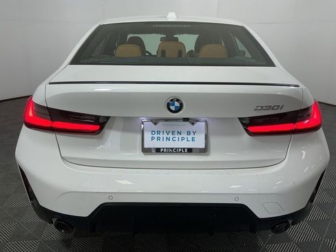 New 2026 BMW 330i Sedan w/ M Sport Package image 6