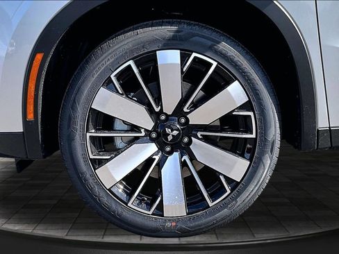 New 2026 Mitsubishi Outlander SE AWD/4WD image 11