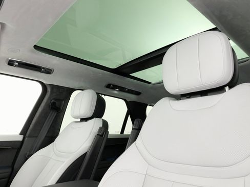 Used 2025 Land Rover Range Rover Sport Autobiography image 32