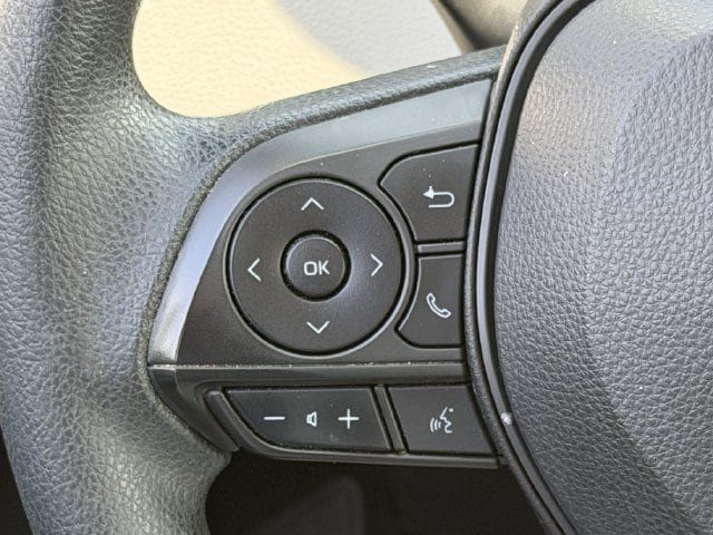 Used 2022 Toyota Corolla LE w/ Carpet Mat Package (TMS) FWD image 13