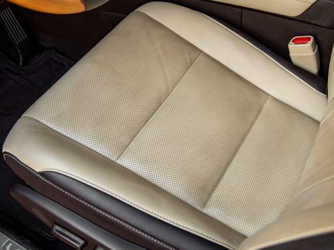 Used 2016 Lexus RX 350 FWD w/ Premium Package image 19