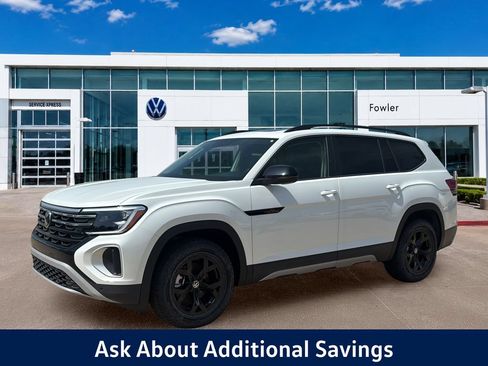 New 2026 Volkswagen Atlas Peak Edition AWD/4WD image 1