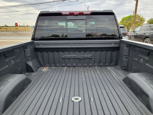 Used 2024 GMC Sierra 2500 AT4X image 15