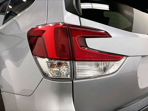 Used 2019 Subaru Forester Premium AWD/4WD image 21