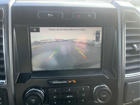 Used 2015 Ford F150 XLT w/ Equipment Group 302A Luxury image 31