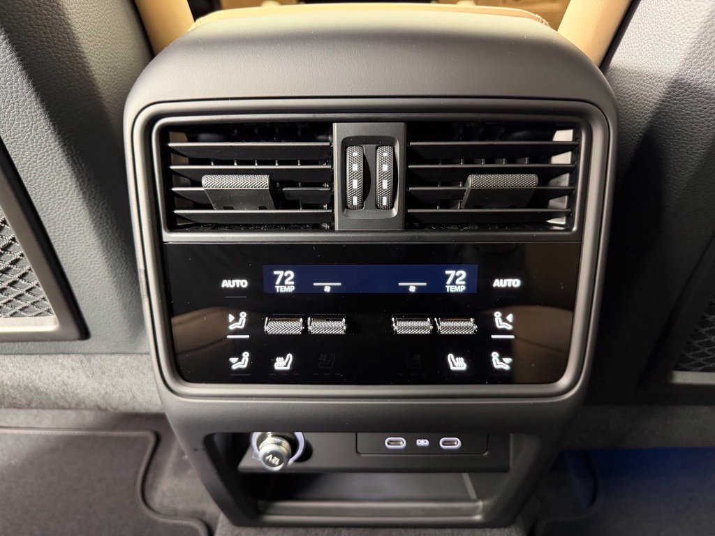 Used 2026 Porsche Cayenne S AWD/4WD image 43