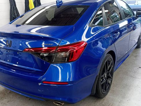 Used 2024 Honda Civic Sport image 3