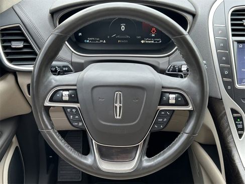 Used 2020 Lincoln Nautilus Reserve w/ Equipment Group 201A image 43