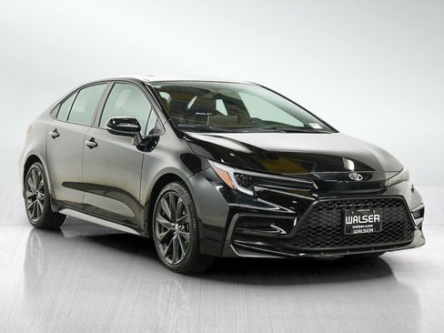 Used 2025 Toyota Corolla XSE FWD image 7
