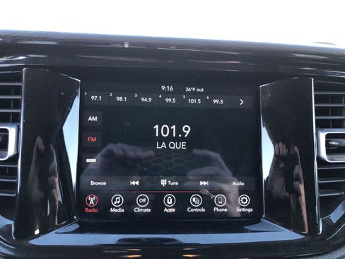 Used 2021 Dodge Durango SXT image 13