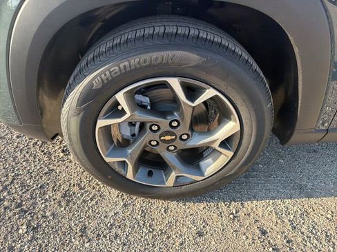 New 2026 Chevrolet Trax LT w/ Driver Confidence Package FWD image 16