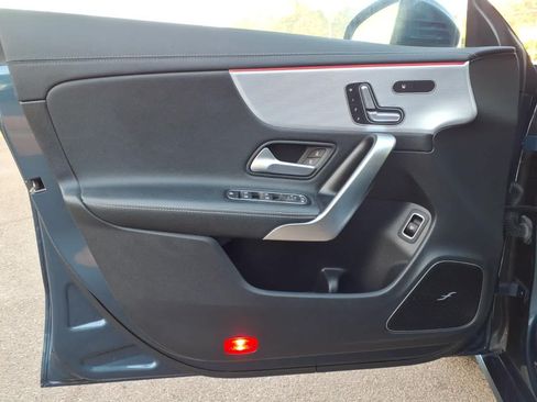 Used 2020 Mercedes-Benz CLA 250 image 13