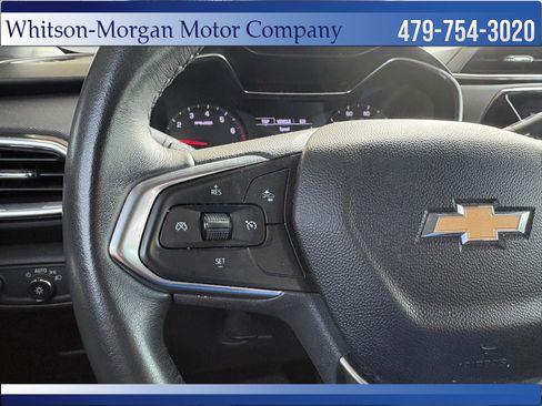Used 2021 Chevrolet TrailBlazer LT w/ Premium Seating Package FWD image 16