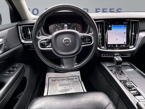 Used 2020 Volvo S60 T5 Momentum w/ Protection Package image 8
