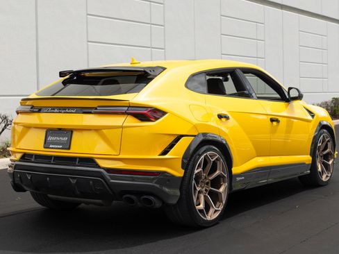 Used 2024 Lamborghini Urus Performante image 16