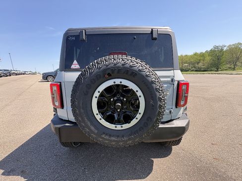 New 2026 Ford Bronco Outer Banks AWD/4WD image 4