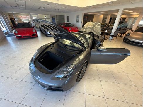 Used 2017 Porsche 718 Boxster S image 35