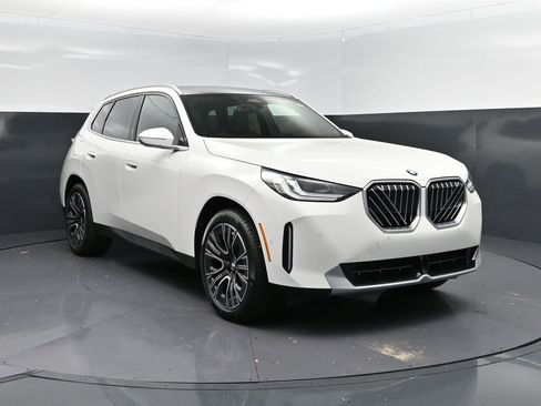 New 2026 BMW X3 xDrive30 w/ Convenience Package image 9