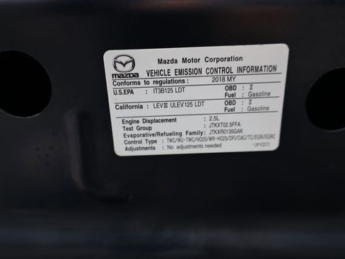 Used 2018 MAZDA CX-9 Touring image 36