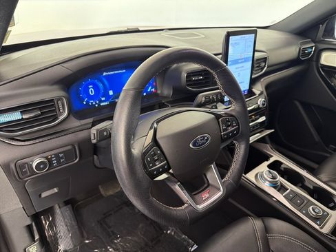 Used 2022 Ford Explorer ST w/ Equipment Group 401A AWD/4WD image 14