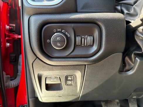 Used 2022 RAM 1500 Laramie w/ Sport Appearance Package AWD/4WD image 12