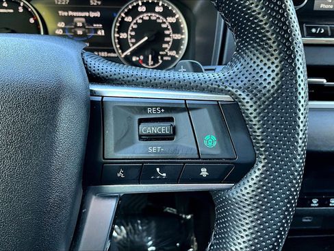 Used 2024 Mitsubishi Outlander SE AWD/4WD image 18