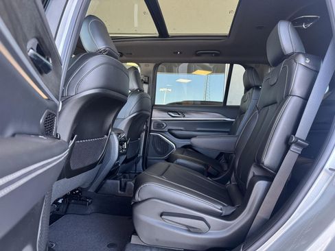 New 2026 Jeep Grand Cherokee L Limited AWD/4WD image 10