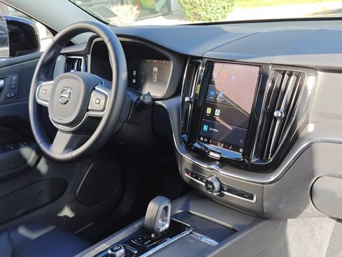 Used 2025 Volvo XC60 B5 Core image 30