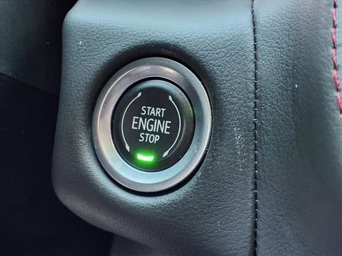 Used 2022 Chevrolet Suburban RST w/ Luxury Package image 24