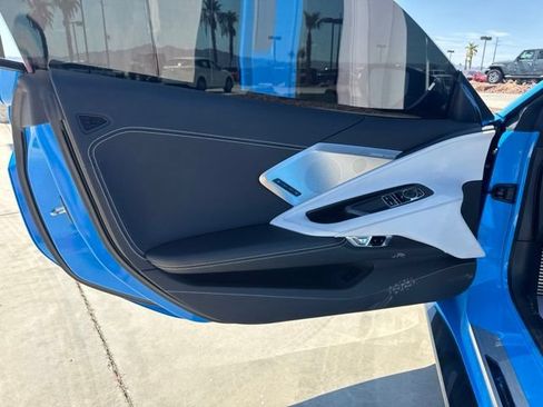 Used 2021 Chevrolet Corvette Stingray Preferred Cpe w/ Z51 Performance Package RWD image 8