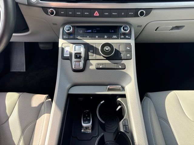 Used 2025 Hyundai Palisade SEL FWD image 13