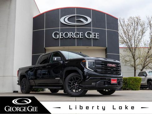 Used 2025 GMC Sierra 1500 Elevation w/ Elevation Premium Package AWD/4WD image 1