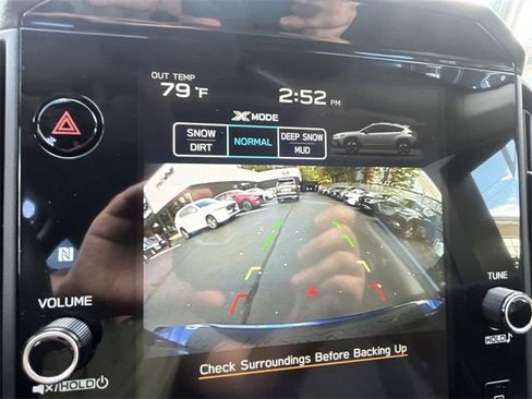 Used 2025 Subaru Crosstrek 2.0i Premium image 17