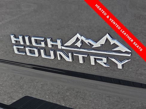 Used 2024 Chevrolet Silverado 1500 High Country w/ High Country Premium Package AWD/4WD image 8