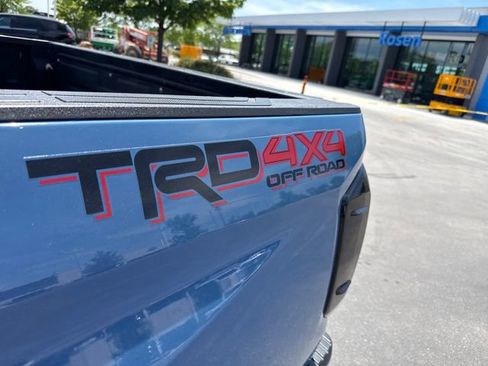Used 2018 Toyota Tundra SR5 w/ TRD Off Road Package AWD/4WD image 41
