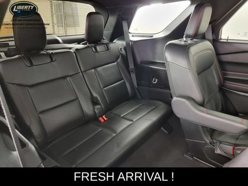 Used 2024 Ford Explorer ST-Line w/ Class IV Trailer Tow Package AWD/4WD image 17