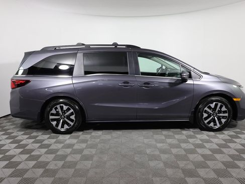 Used 2026 Honda Odyssey EX-L image 4