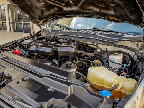 Used 2019 Ford F250 XL w/ STX Appearance Package image 37