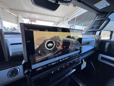 New 2025 GMC Hummer EV 2X image 26