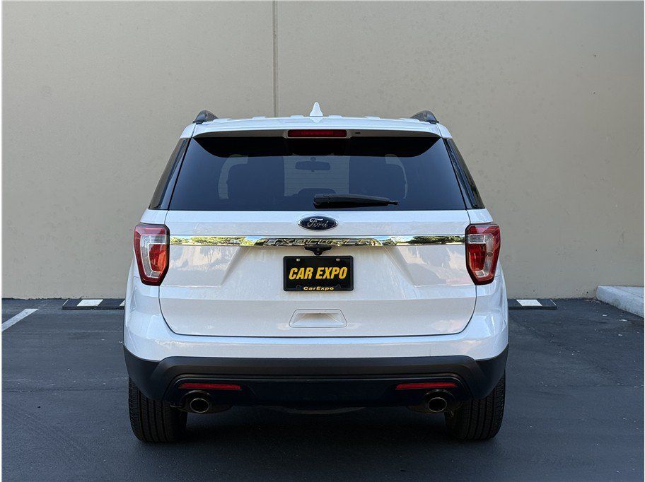 Used 2017 Ford Explorer FWD image 5