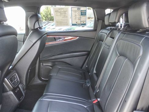 Used 2018 Lincoln MKX Reserve w/ Driver Assistance Package image 22
