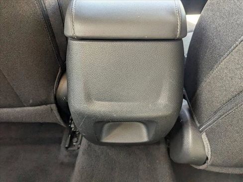 Used 2021 Hyundai Sonata SE w/ Preferred Accessory Package image 18