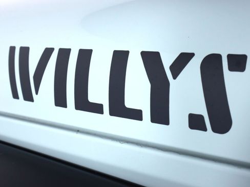 Used 2023 Jeep Wrangler Willys image 35