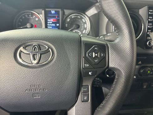 Used 2023 Toyota Tacoma TRD Off-Road AWD/4WD image 18