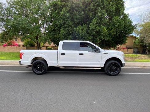 Used 2016 Ford F150 XLT w/ Equipment Group 301A Mid RWD image 8
