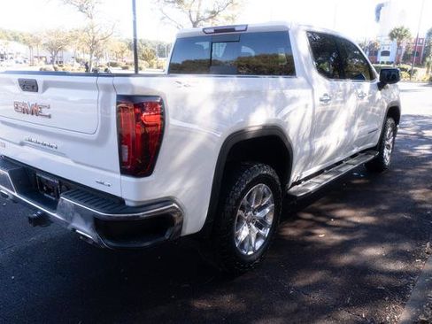 Used 2022 GMC Sierra 1500 SLT w/ SLT Premium Package image 3